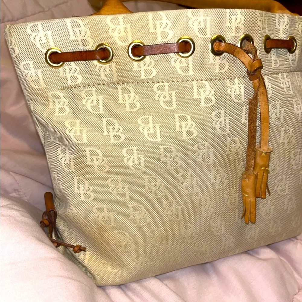Dooney and Bourke tote with leather cinch